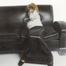 mylene-farmer_1996_karl-dickenson_309