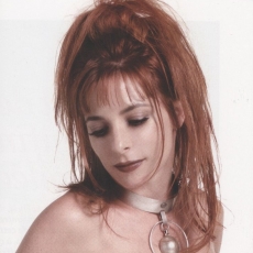 mylene-farmer_1996_karl-dickenson_322