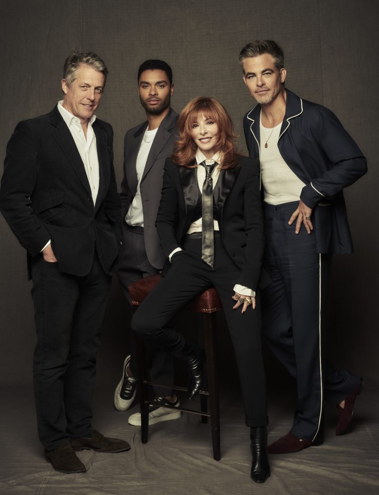 Hugh Grant, Regé-Jean Page, Mylène Farmer et Chris Pine le 22 mars 2023 à l'hôtel Bristol à Paris, jour de l'avant-première du film