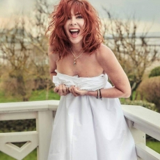 Mylène Farmer - Photographe : Marcel Hartmann - Février 2024