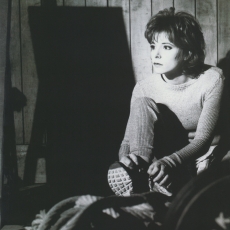 mylene-farmer_1992_marianne-rosenstiehl_053n