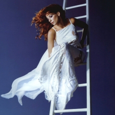 Mylène Farmer - Photographe Marino Parisotto Vay - Décembre 1998