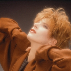 Mylène Farmer - Photographe Michel Dreyfuss - 1986