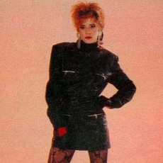 mylene-farmer-1986-orson-105