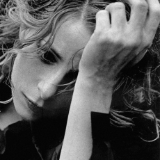 Mylène Farmer - Photographe Peter Lindbergh - 1999