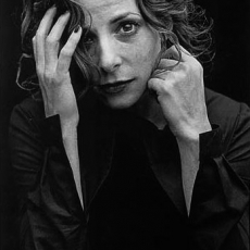 mylene-farmer_1999_peter-lindbergh_128