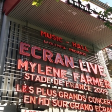 Mylène Farmer - Projection concert Stade de France - Olympia - 18 juillet 2014 - Photo : L'Olympia - Officiel