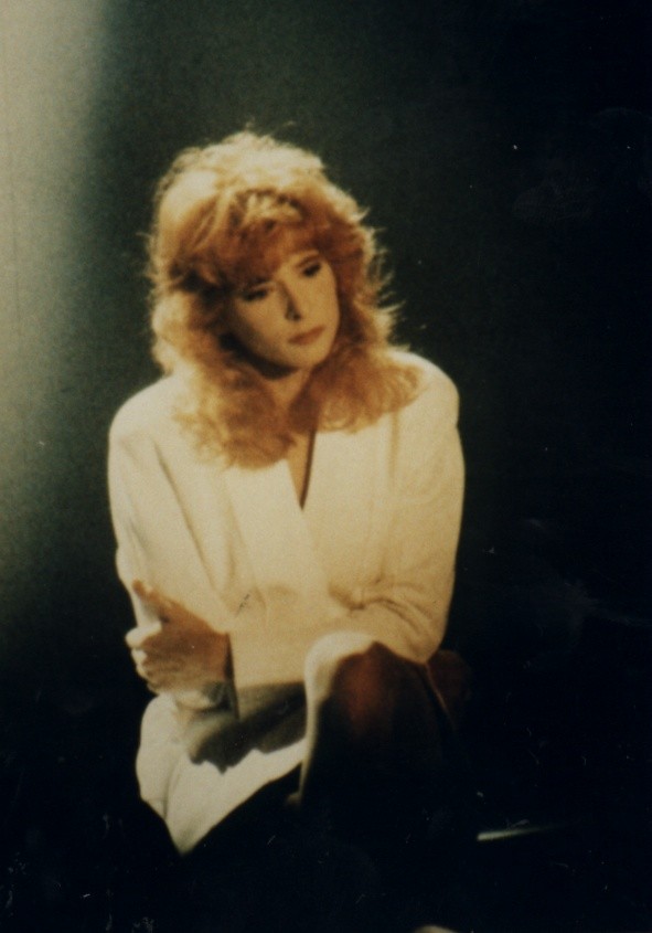 Mylène Farmer - Sacrée Soirée - TF1 - 01 novembre 1989