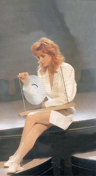 Mylène Farmer - Sacrée Soirée - TF1 - 01 novembre 1989