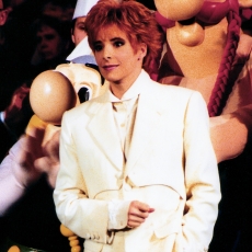 mylene-farmer-1991-tv-sacree-soiree-17-avril-1991-113