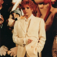 mylene-farmer-1991-tv-sacree-soiree-17-avril-1991-164