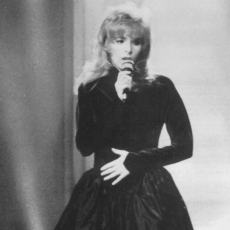 Mylène Farmer - Sacrée Soirée - TF1 - 18 mai 1988