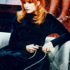 Mylène Farmer - Sacrée Soirée - TF1 - 18 mai 1988