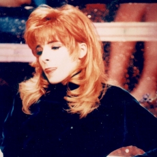 Mylène Farmer - Sacrée Soirée - TF1 - 18 mai 1988