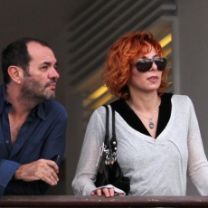 Mylene Farmer Shops In St. Bart