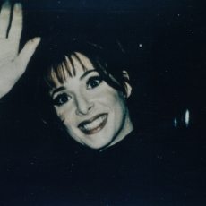 mylene-farmer-tv-studio-gabriel-france-2-14-decembre-1995-208