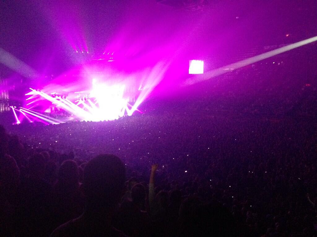 mylene-farmer-timeless-2013-paris-bercy-10-septembre-photos-fans-004