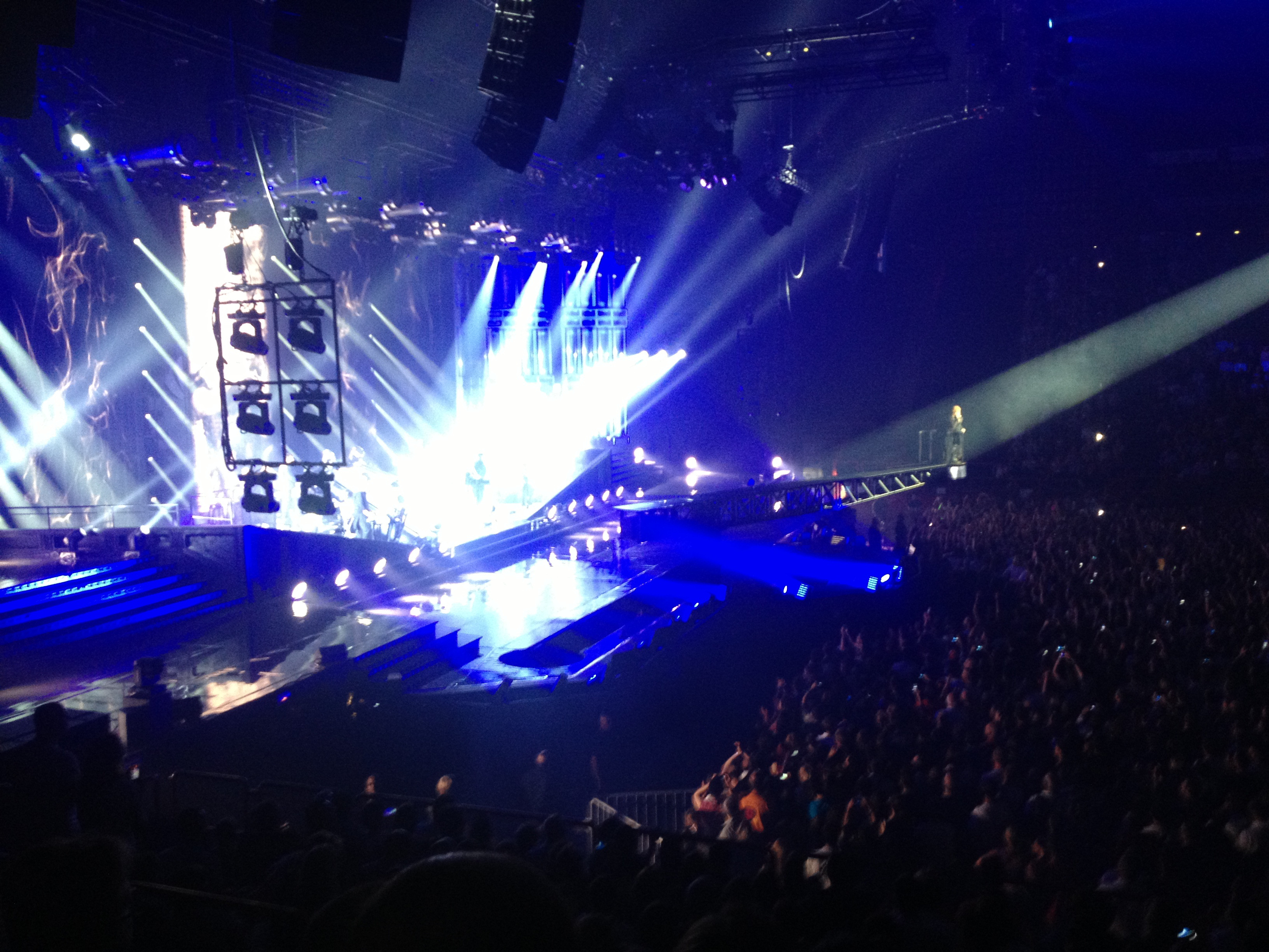 mylene-farmer-timeless-2013-paris-bercy-10-septembre-photos-fans-035