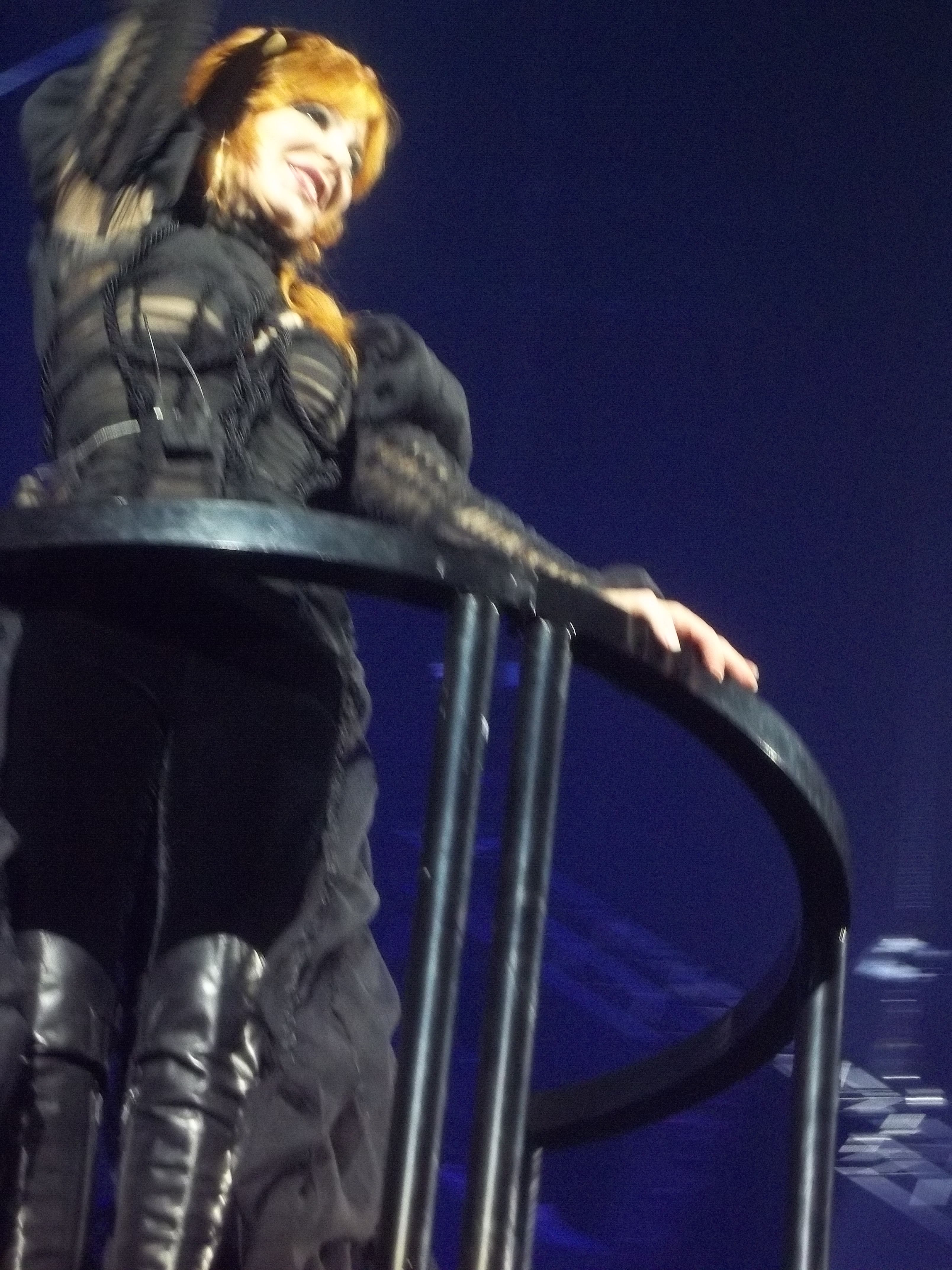 mylene-farmer-timeless-2013-paris-bercy-11-septembre-photos-fans-026