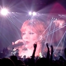 mylene-farmer-timeless-2013-paris-bercy-14-septembre-photos-fans-023