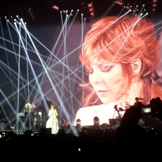 mylene-farmer-timeless-2013-paris-bercy-14-septembre-photos-fans-025