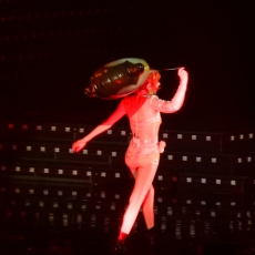 mylene-farmer-timeless-2013-paris-bercy-14-septembre-photos-fans-027