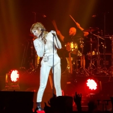 mylene-farmer-timeless-2013-paris-bercy-14-septembre-photos-fans-078