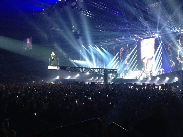 mylene-farmer-timeless-2013-paris-bercy-17-septembre-photos-fans-002