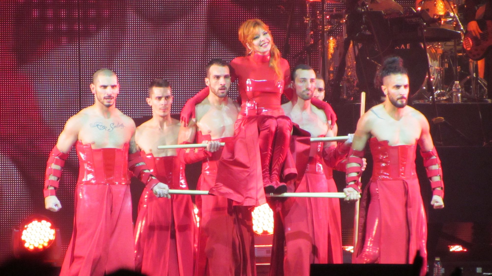 mylene-farmer-timeless-2013-paris-bercy-17-septembre-photos-fans-405