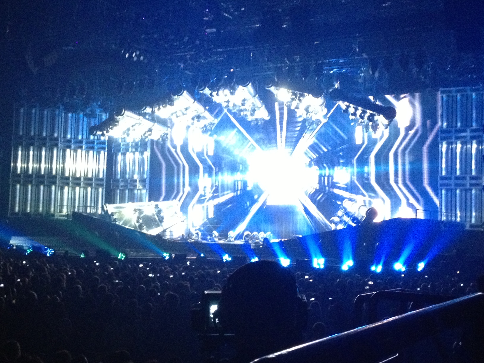 mylene-farmer-timeless-2013-paris-bercy-18-septembre-photos-fans-104