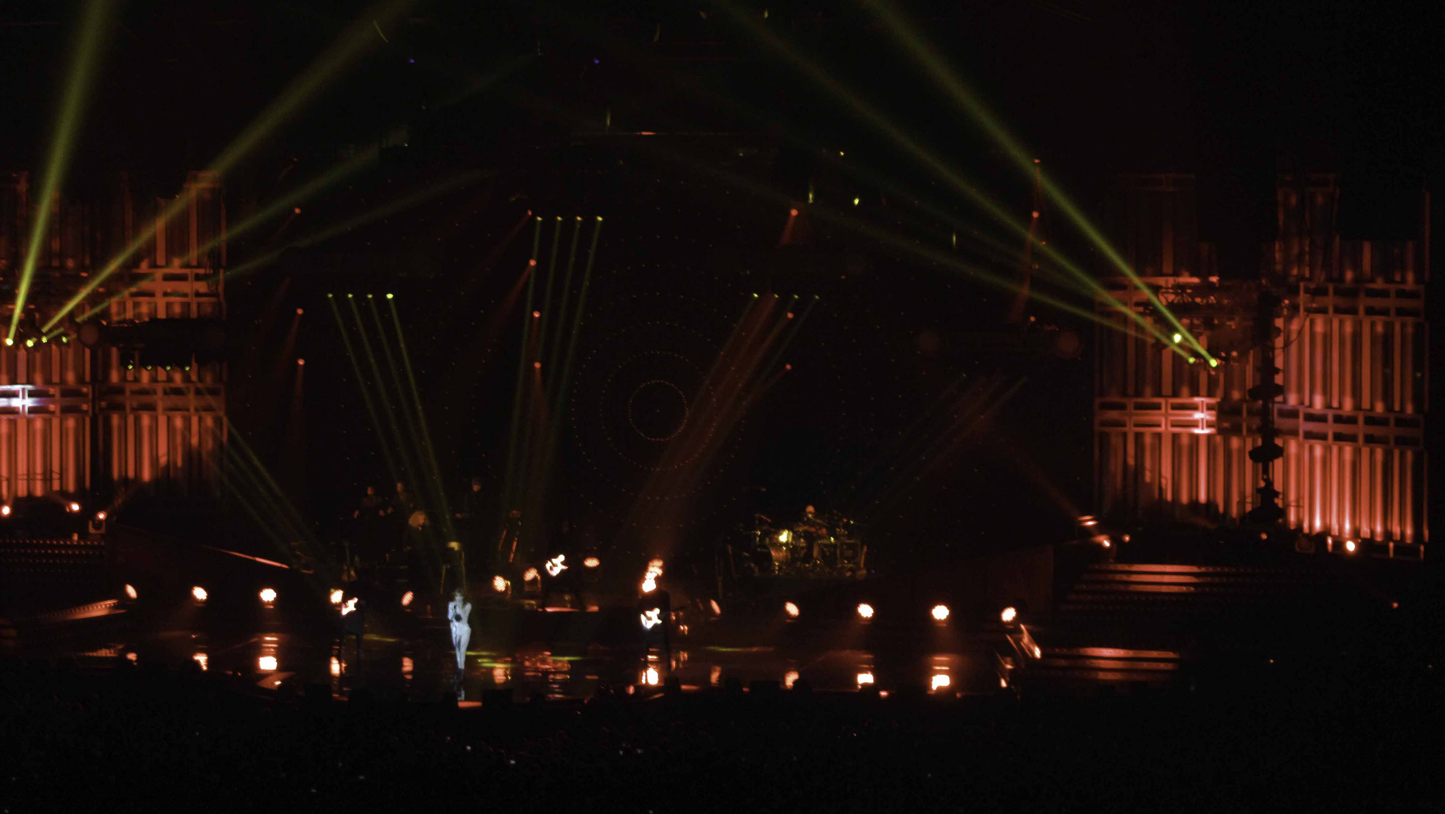 mylene-farmer-timeless-2013-paris-bercy-18-septembre-photos-fans-127