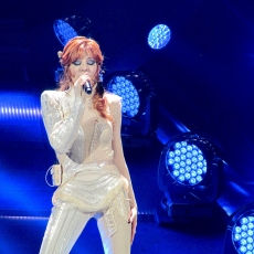 mylene-farmer-timeless-2013-paris-bercy-18-septembre-photos-fans-137