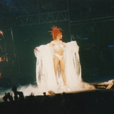 mylene-farmer-tour-1996-photos-fans-102