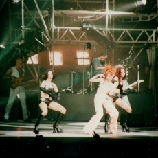 mylene-farmer-tour-1996-photos-fans-401