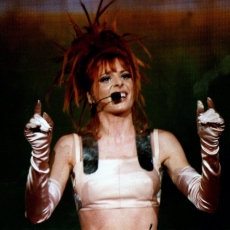 mylene-farmer-tour-1996-photos-fans-406