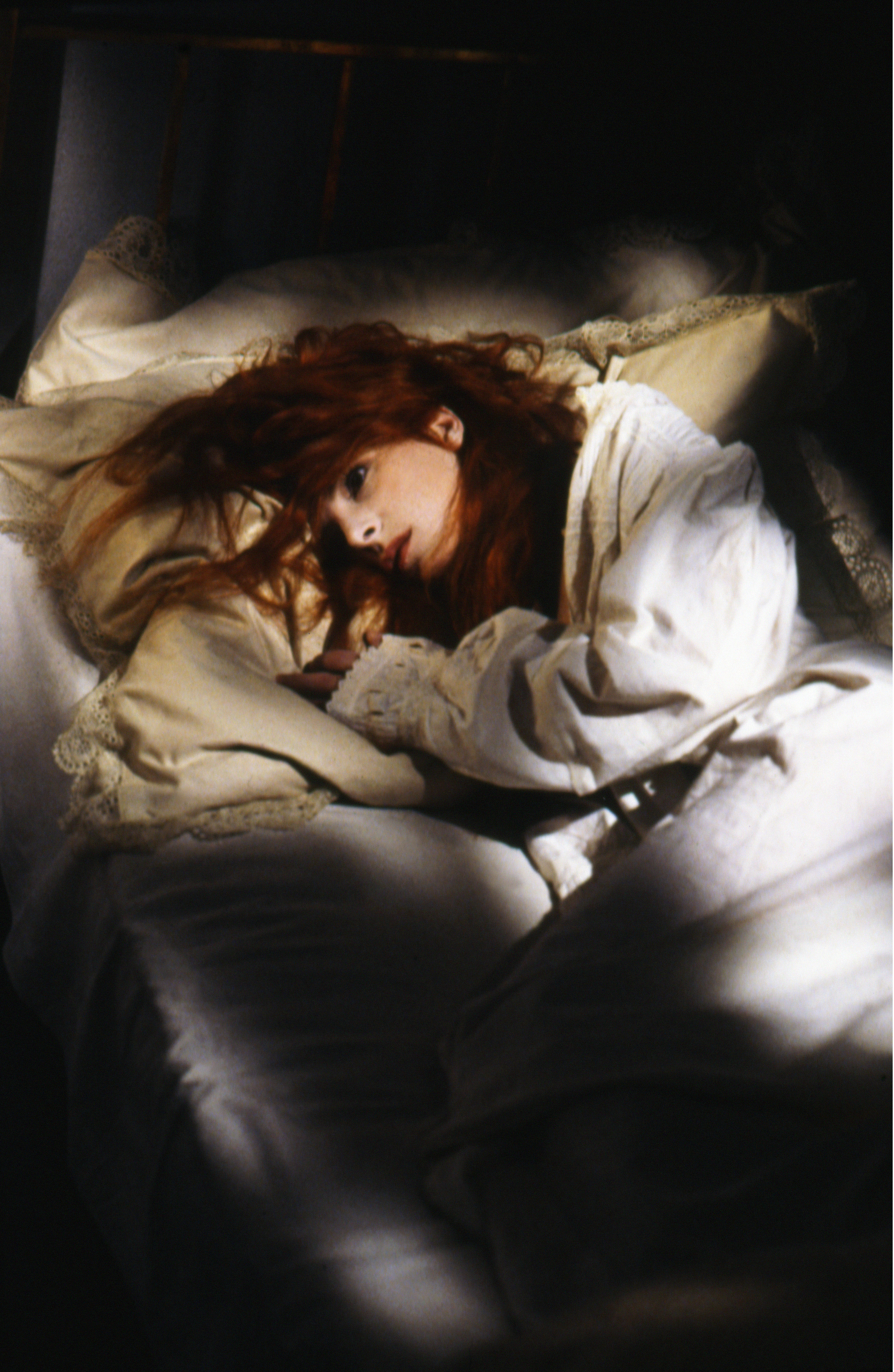 Mylène Farmer - Tournage Giorgino - Photographe Etienne George - 1993