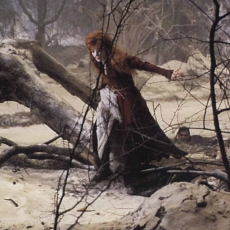 Mylène Farmer - Giorgino - Photographe : Etienne George