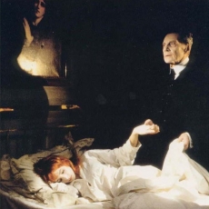 Mylène Farmer - Giorgino - Photographe : Etienne George