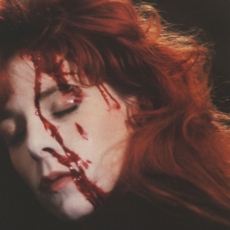 Mylène Farmer - Giorgino - Photographe : Jean-Marie Leroy