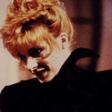 Mylène Farmer - Une soirée pour les Restos - TF1 - 17 décembre 1988