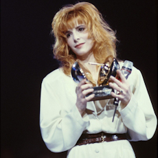 mylene-farmer-1988-les-victoires-de-la-musique-19-11-1988-027