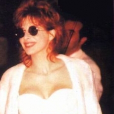 mylene-farmer-1993-world-music-awards-117