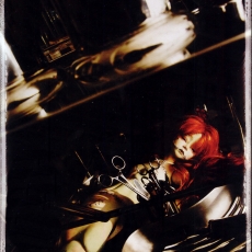 mylene-farmer_2008_atsushi-tani_003