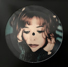Mylène Farmer Comme j'ai mal 45 Tours Picture Disc 2023 issu du Coffret Pictures Vol III Mylène Farmer Comme j'ai mal 45 Tours Picture Disc 2023 issu du Coffret Pictures Vol III