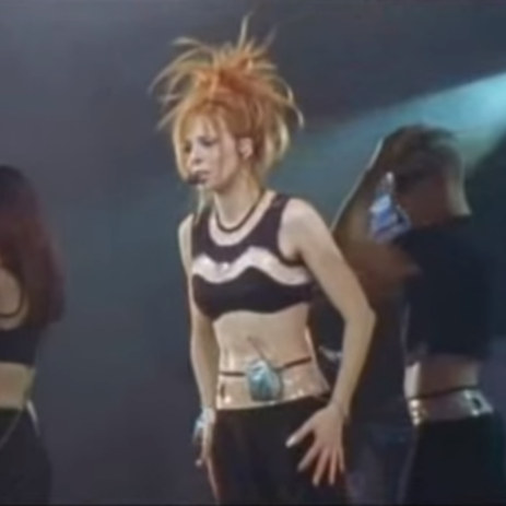 Mylène Farmer Désenchantée Tour 1996 - Capture Mylène Farmer Désenchantée Tour 1996