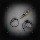 Mylène Farmer - Merchandising Nevermore - Bracelet Corbeau - Photo : offstage.com