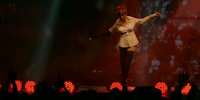 Mylène Farmer - Tour 2009 Indoor - Je te rends ton amour