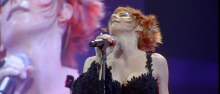 Mylène Farmer - Clip Déshabillez-moi Live