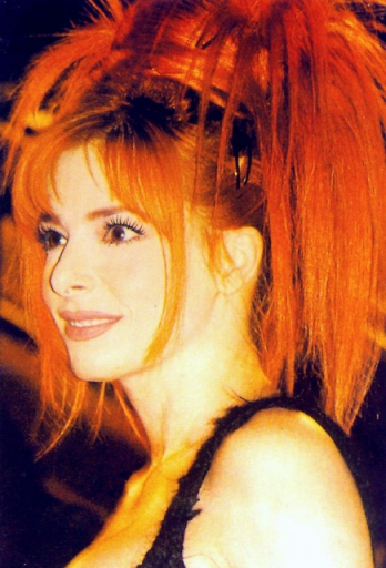 Mylène Farmer NRJ Music Awards 2000