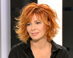 Mylène Farmer JT de 20 heures France 2 12 décembre 2010